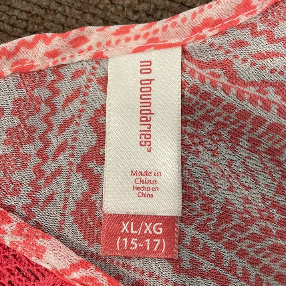 Coral/Beige Print Top by No Boundaries, size XL (15-17) - Picture 4 of 4